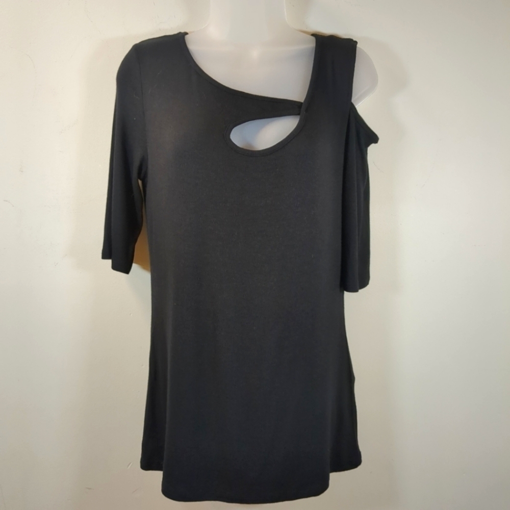 Goldray Women's Garima Asymmetrical Cold Shoulder Black Top , NWT Size XL